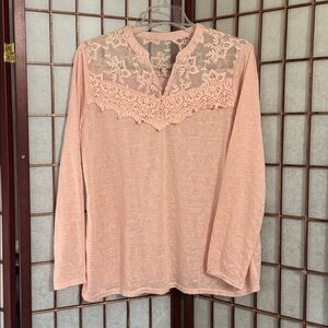 Elegant Pink Lace Blouse No Tag but fits like a Large PTP 22.5 inches